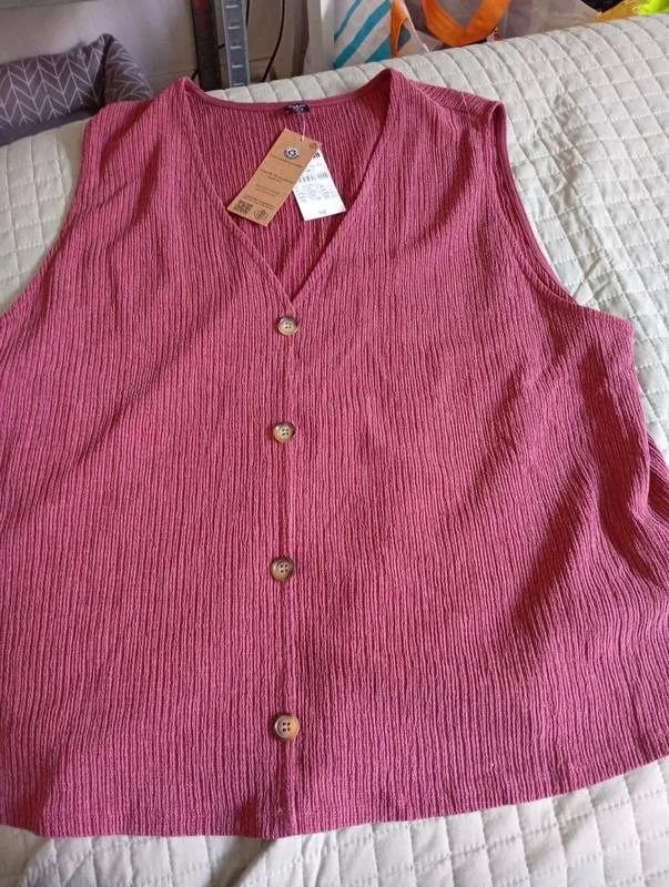 Joli pull débardeur Kiabi neuf taille 48
